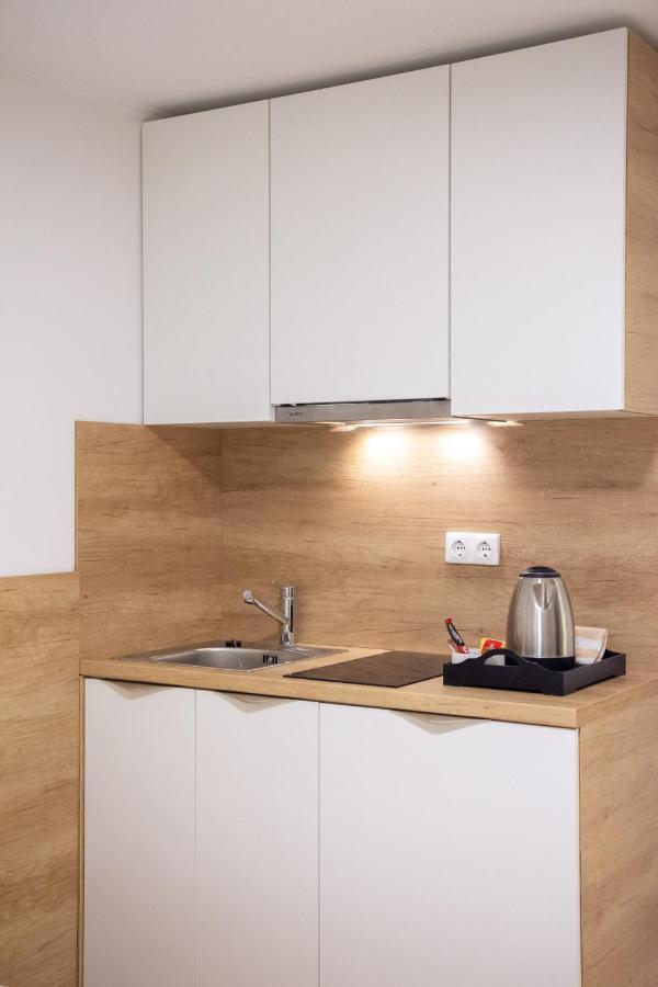 Apartments & Rooms Buble โตรกีร์ ภายนอก รูปภาพ