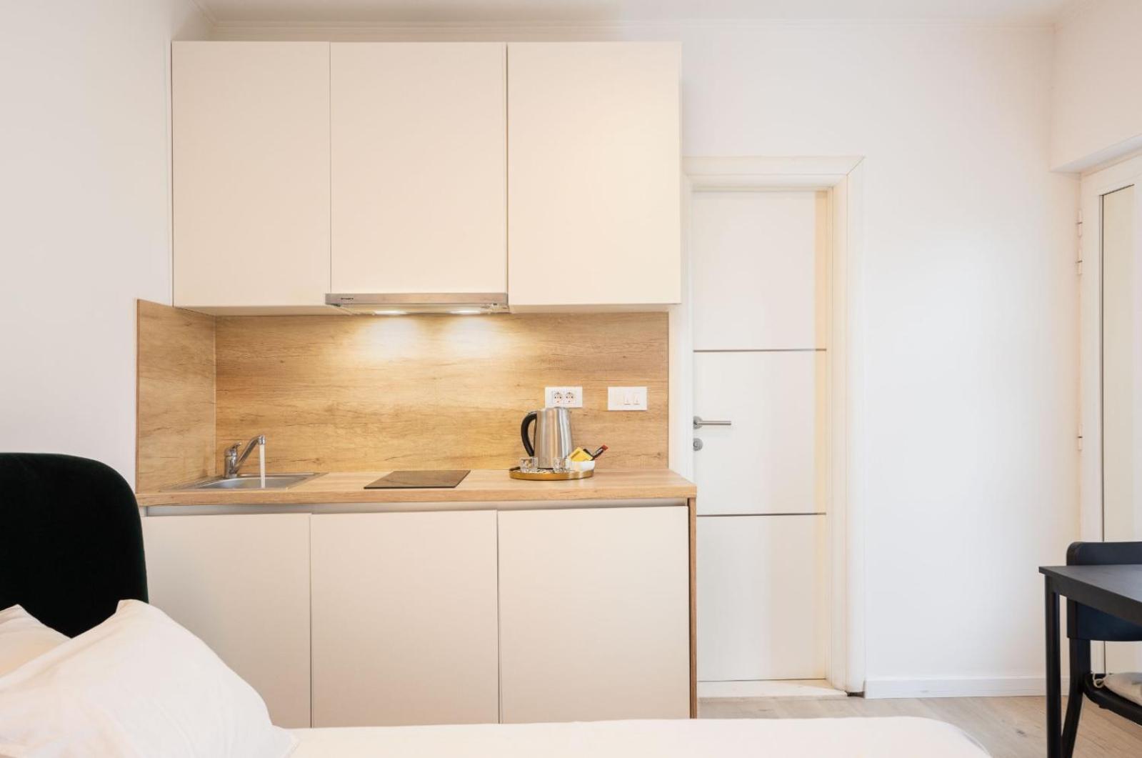 Apartments & Rooms Buble โตรกีร์ ภายนอก รูปภาพ