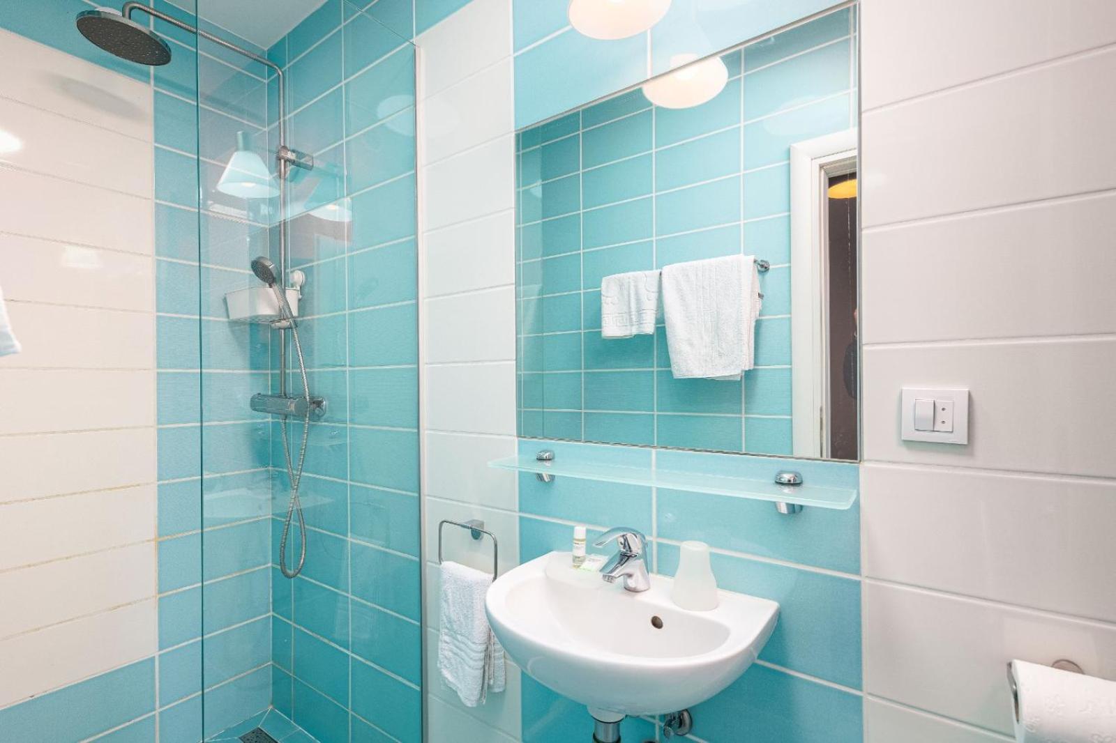 Apartments & Rooms Buble โตรกีร์ ภายนอก รูปภาพ